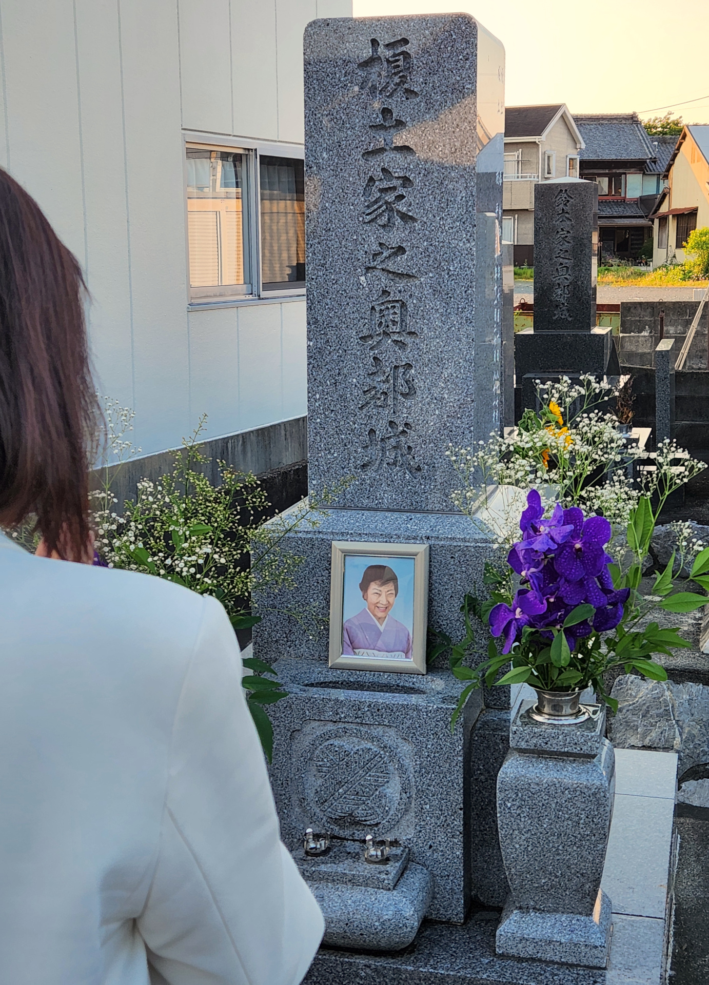 被告にされたまま亡くなった母の月命日のおまいりをして静岡県知事選挙選挙への力をもらってきました。